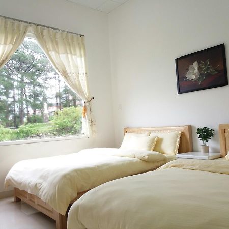 Strawberry Hotel Dalat ภายนอก รูปภาพ