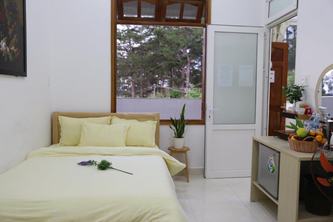 Strawberry Hotel Dalat ภายนอก รูปภาพ