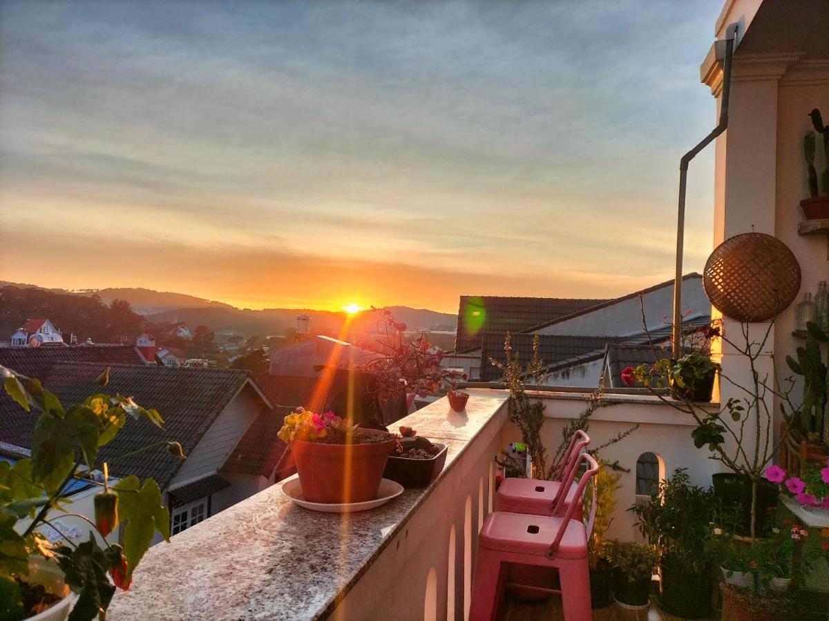 Strawberry Hotel Dalat ภายนอก รูปภาพ